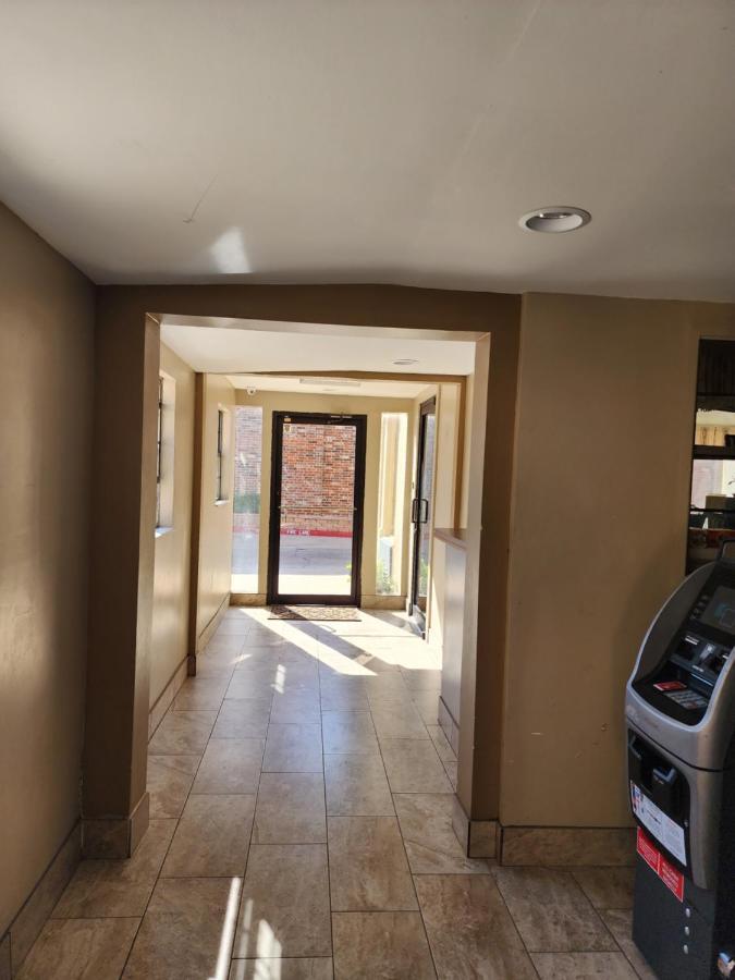 Executive Inn Oklahoma City Bagian luar foto