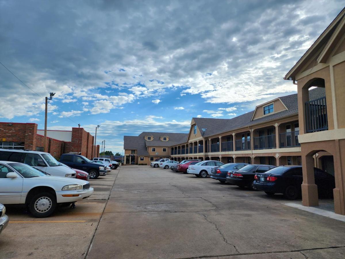Executive Inn Oklahoma City Bagian luar foto